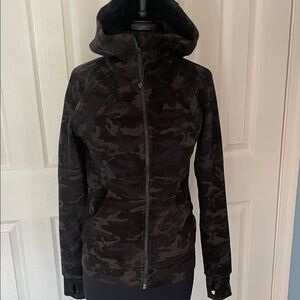 Lululemon Scuba Hoodie Camo Fleece Zip-Up Jacket 6